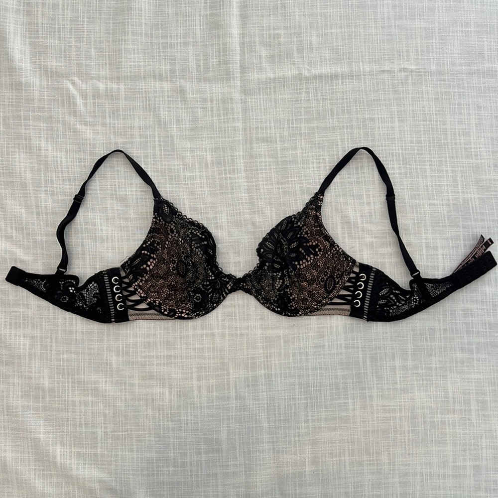 Victorias Secret 34C Black Lace Bra
